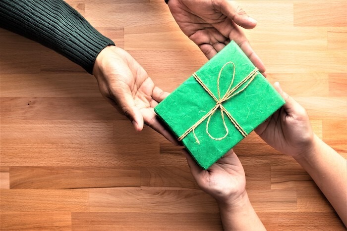 Noël, l'occasion de recevoir... et de donner !